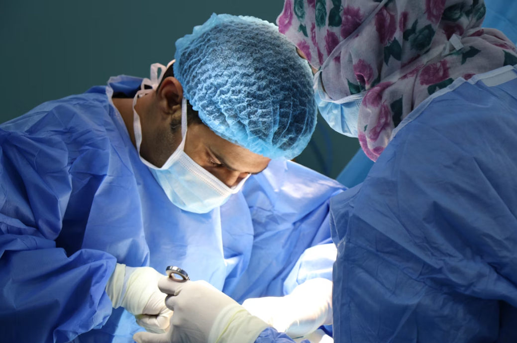 Orthopedic Surgeon Doctor Spesialis Kesehatan Tulang dan Sendi